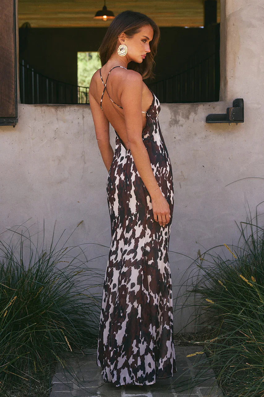 AMINAH V-NECK CROSS BACK MAXI DRESS - SHILOH BROWN
