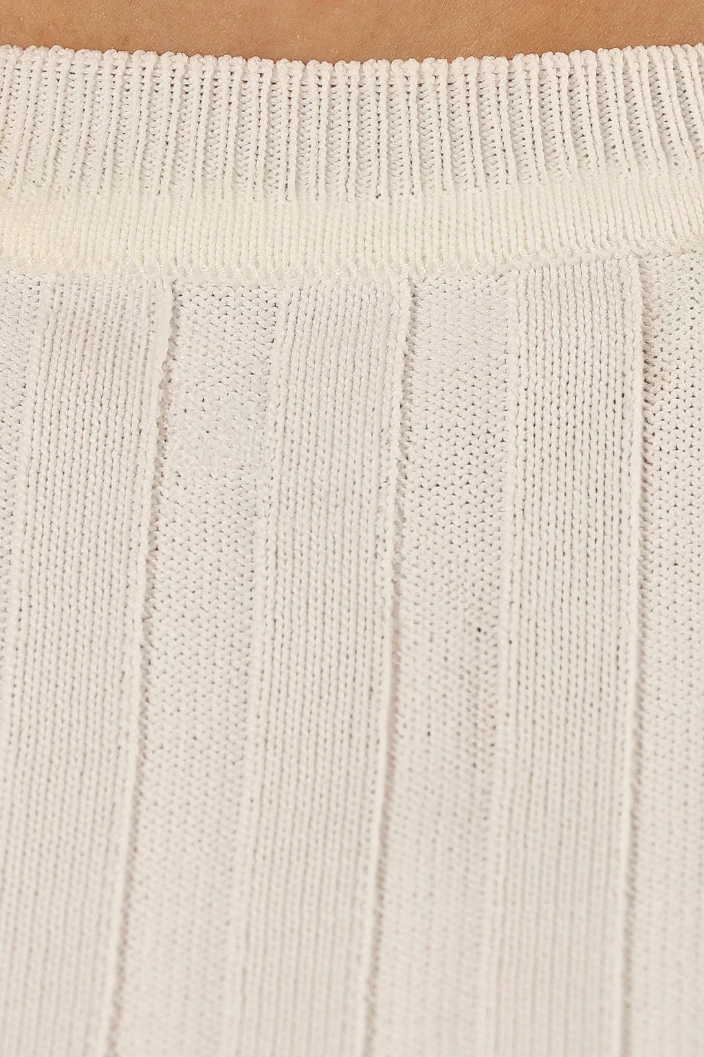 Aneesa Wide Rib Knit Top - White