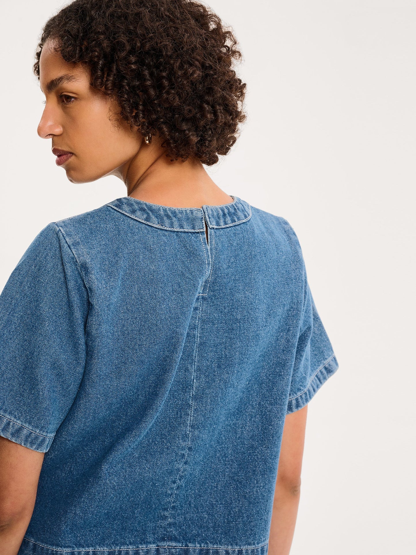 Cally Blouse in Mid Wash