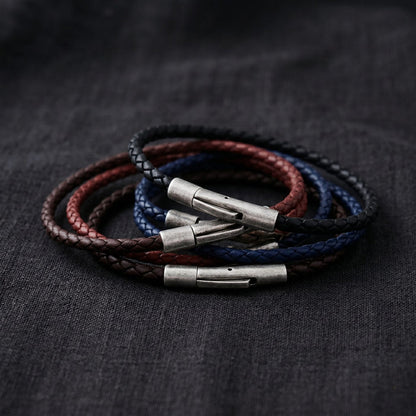 Cudworth MAGRO Leather 3mm with stainless steel clasp bracelet 21.5MM - NERO