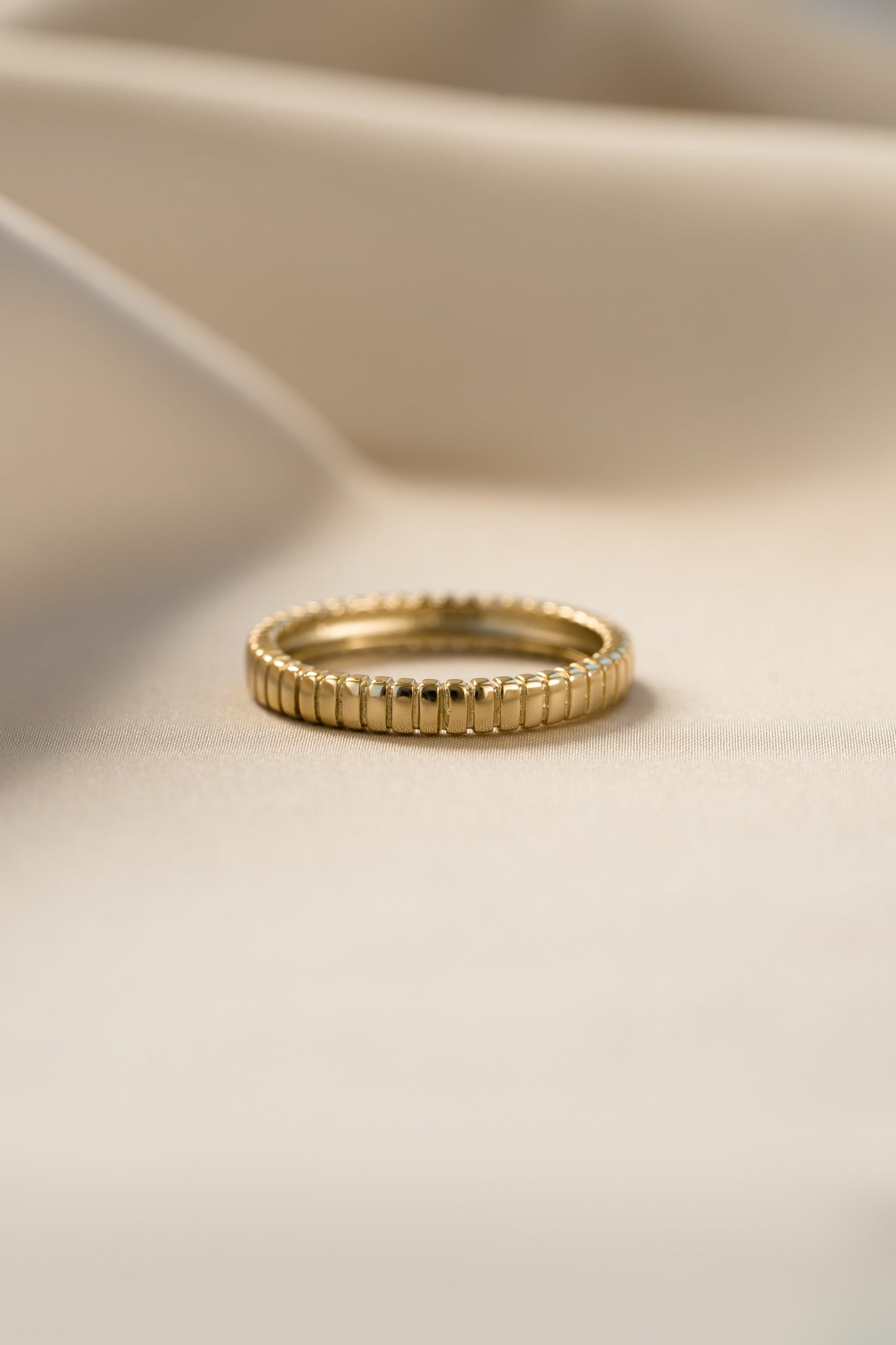 Dainty Fluted Ring