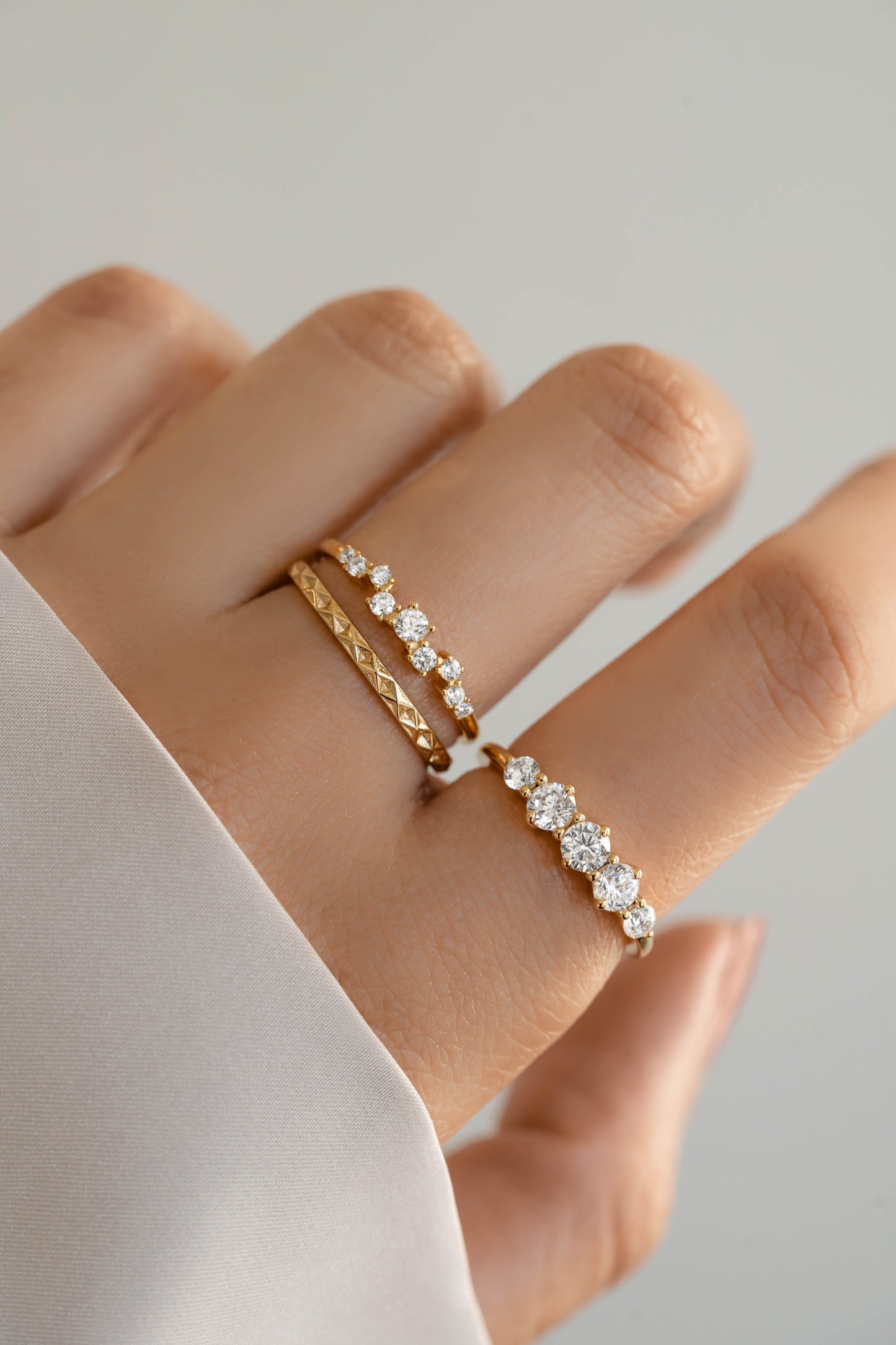 Simple Geometric Stacking Ring