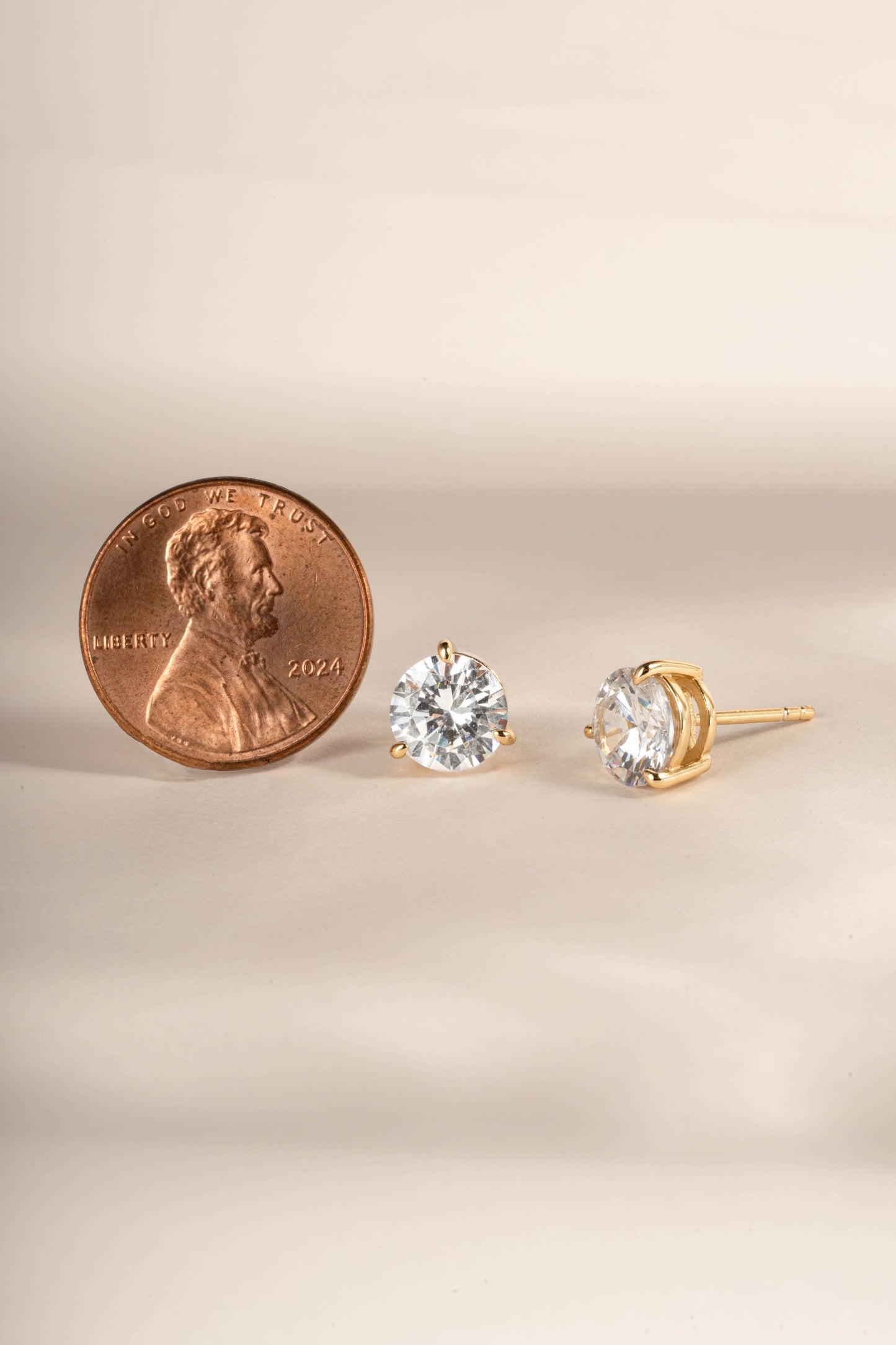 7.5mm Round Solitaire Stud Earrings