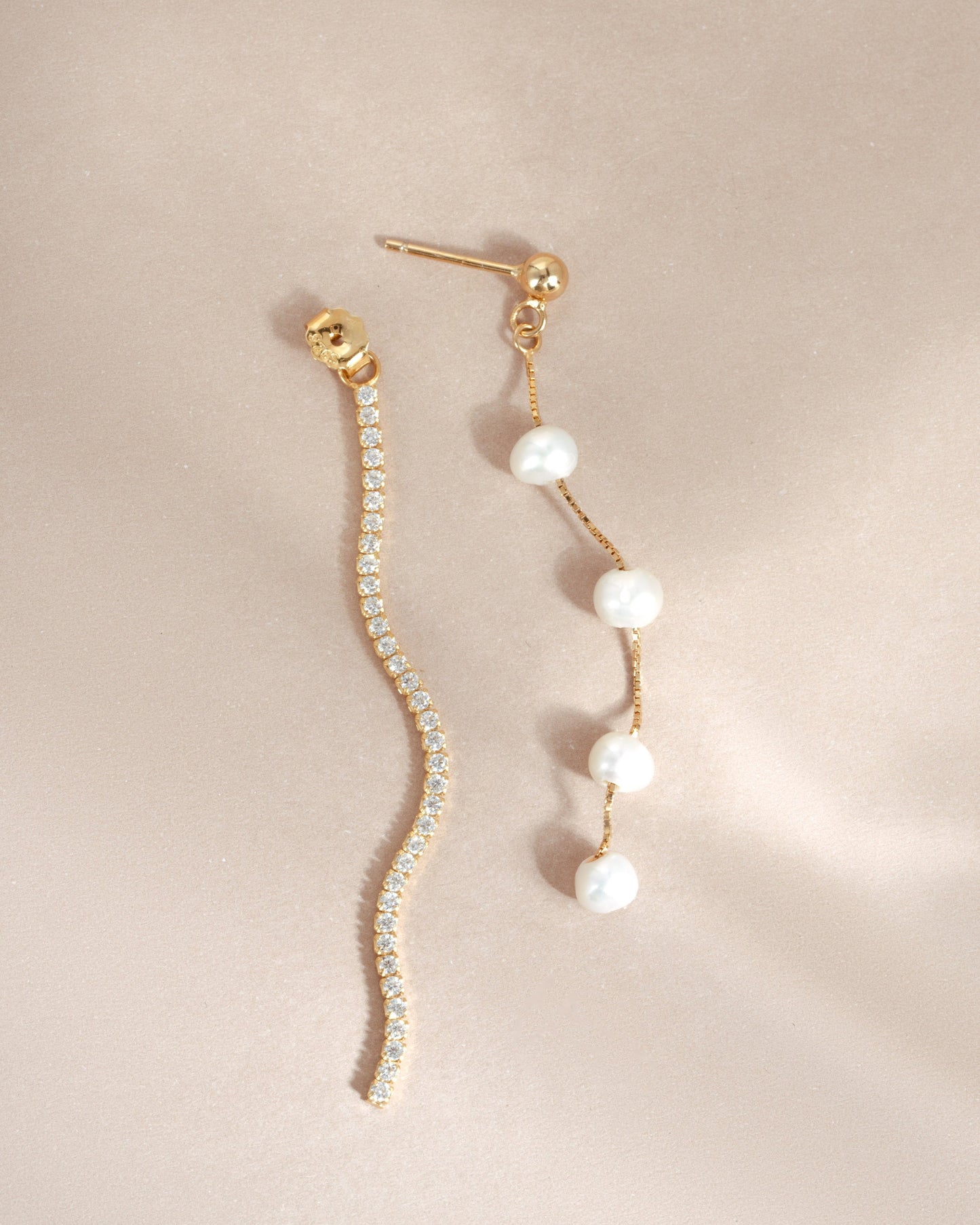 Dangling Bead Pearl Earrings