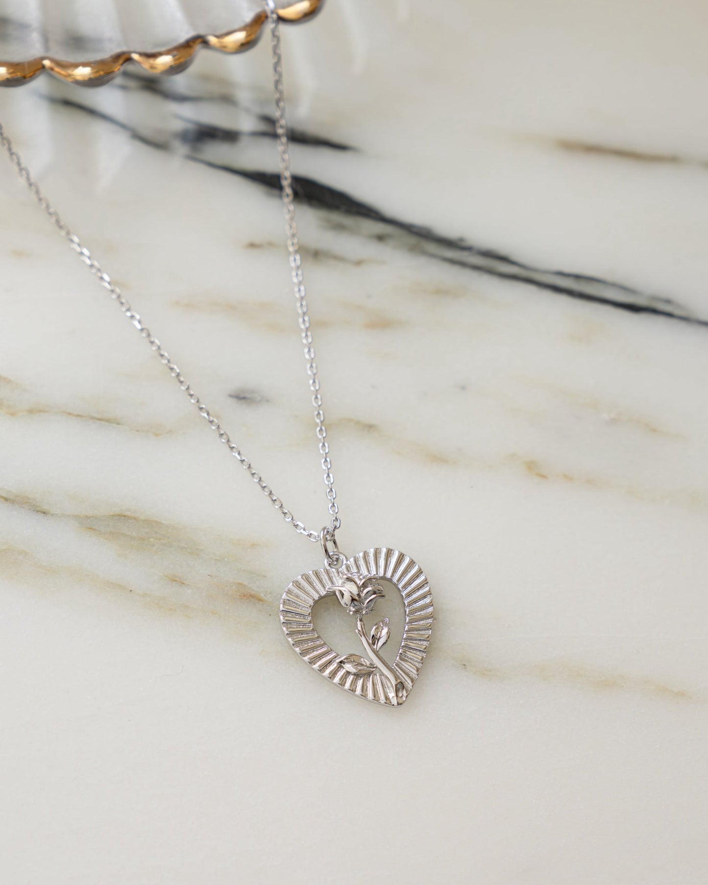 Heart Rose Necklace