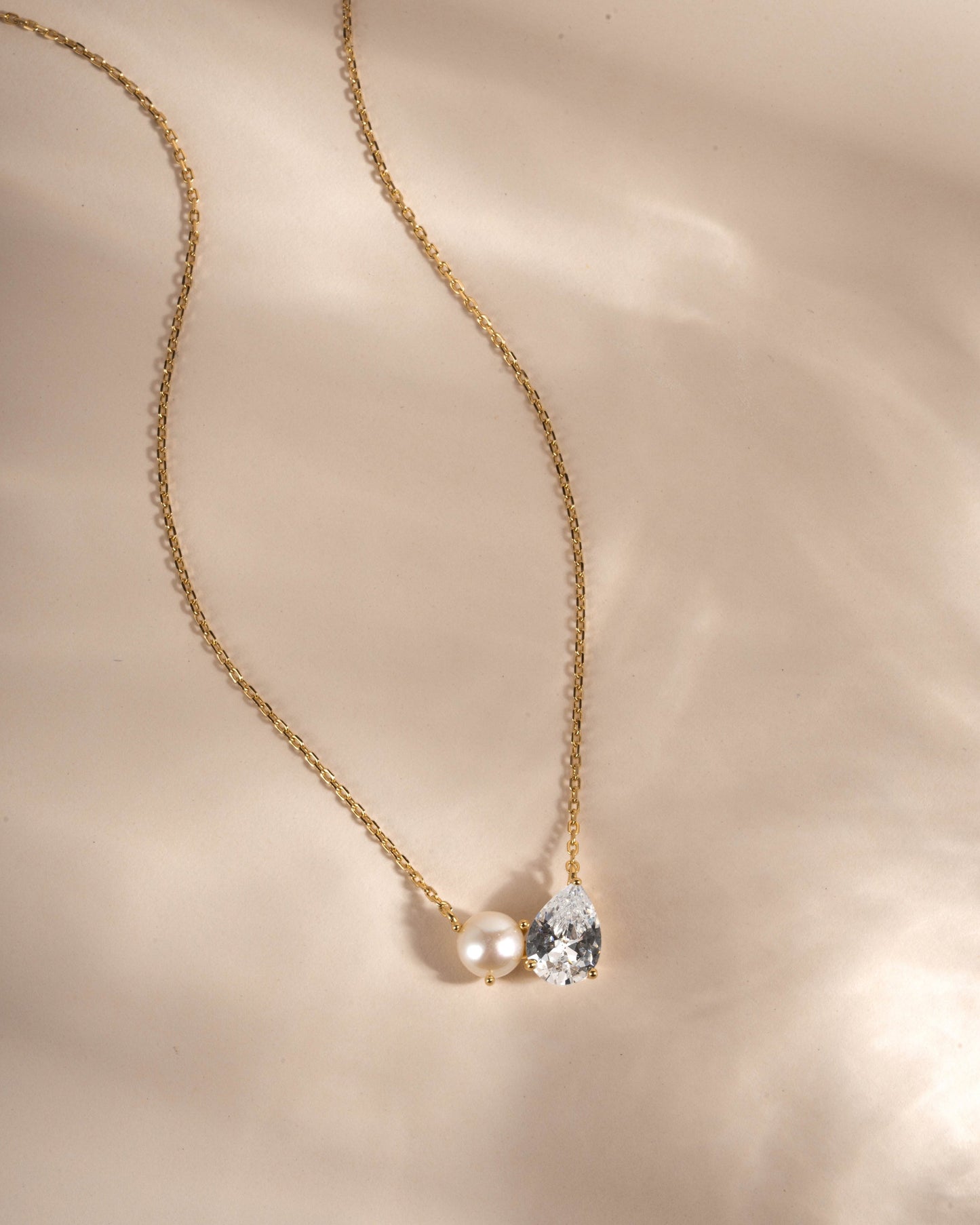 Toi et Moi Pearl Necklace
