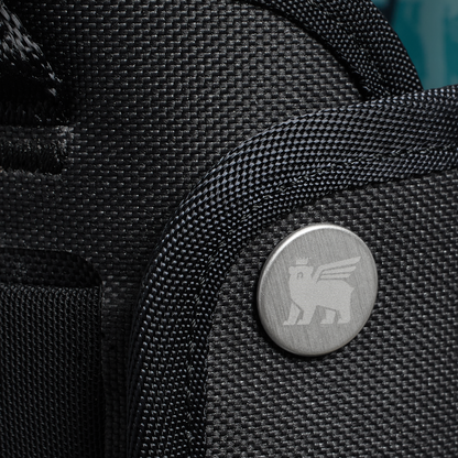 The All Day 30 OZ Quencher Carry-All | 0.89 L