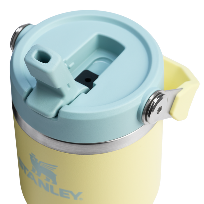 The IceFlow™ Flip Straw Tumbler | 14 OZ | 0.41 L