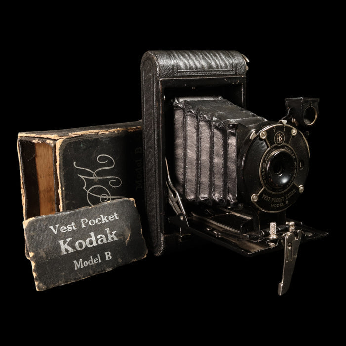 Vest Pocket Kodak Model B, With Box - 1925 to 1934 - Antique Camera