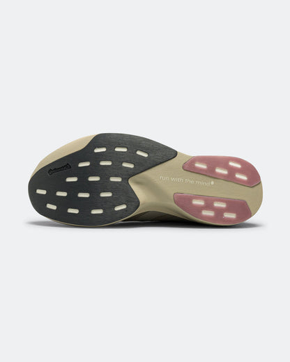 Womens Adizero Evo SL Woven x Hermanos Koumori - Putty Grey/Alumina-Shadow Fig