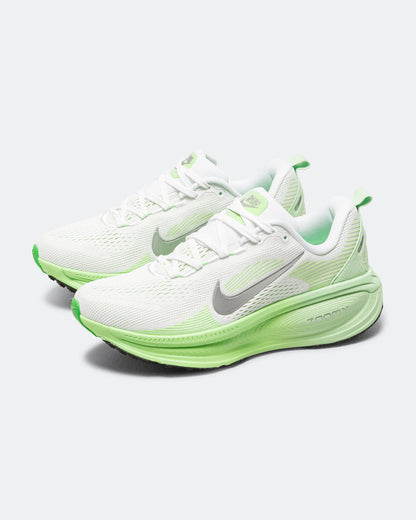 Womens Vomero 18 - White/Metallic SIlver-Illusion Green