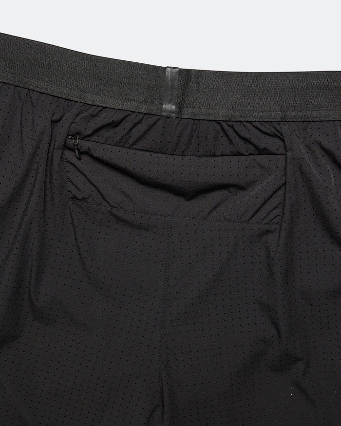 Zero Run Short 7in - Black